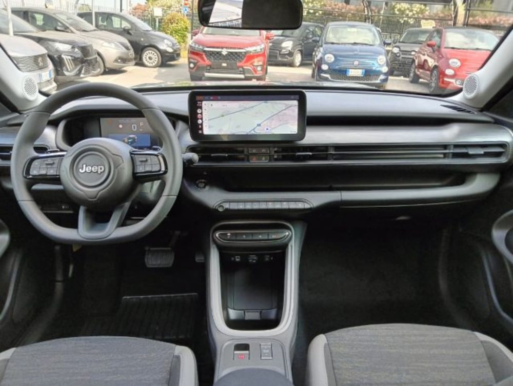 Jeep Avenger nuova a Brescia (10)