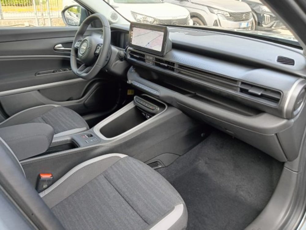 Jeep Avenger nuova a Brescia (15)