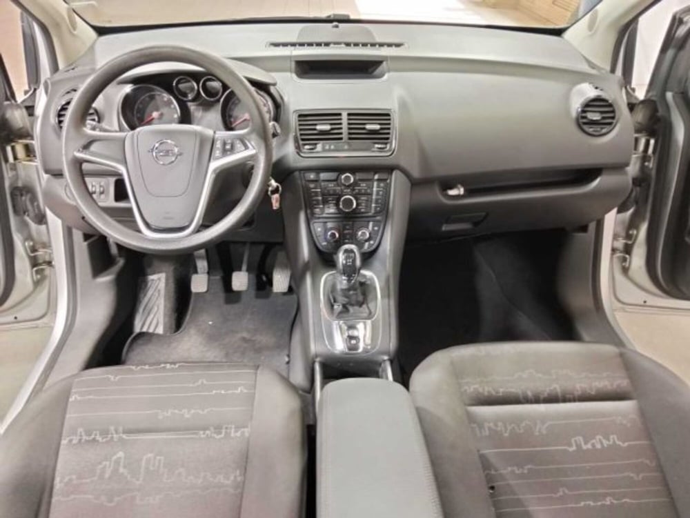 Opel Meriva usata a Sondrio (11)