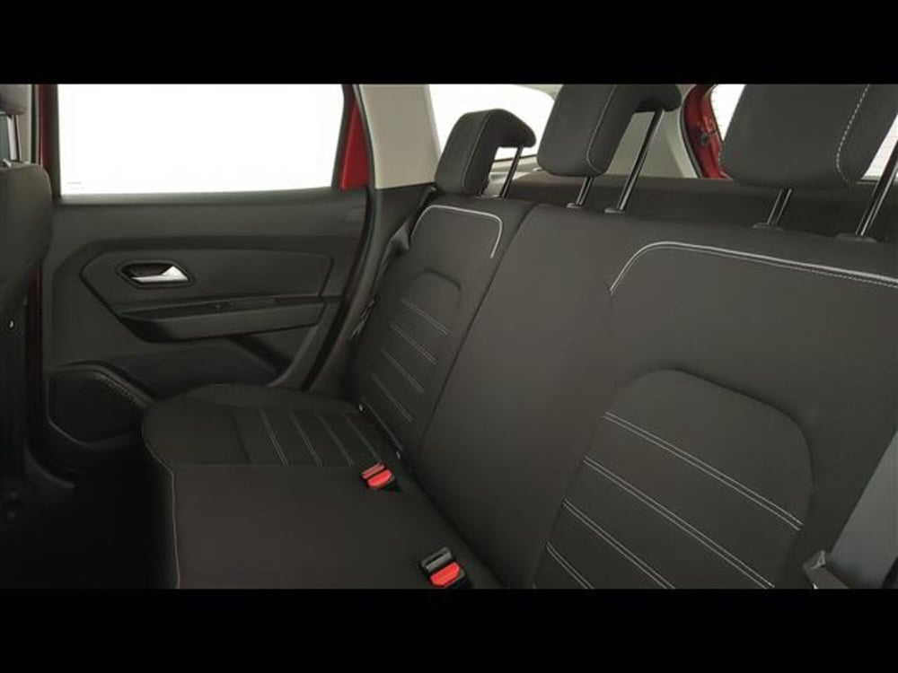 Dacia Duster usata a Milano (10)