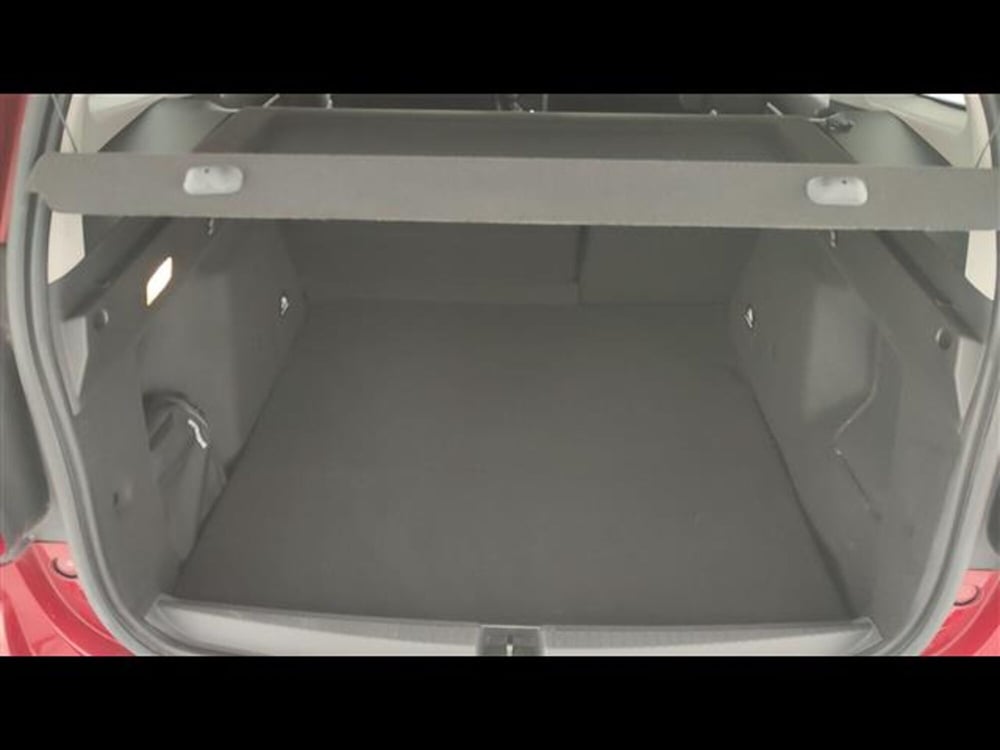 Dacia Duster usata a Milano (12)