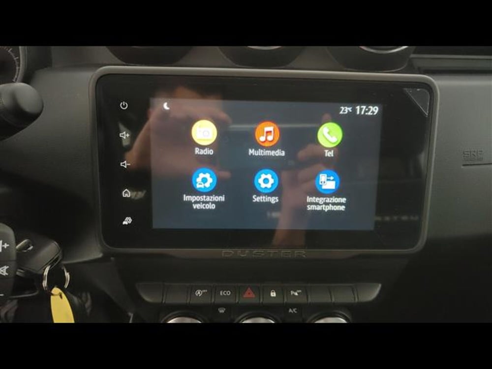 Dacia Duster usata a Milano (13)