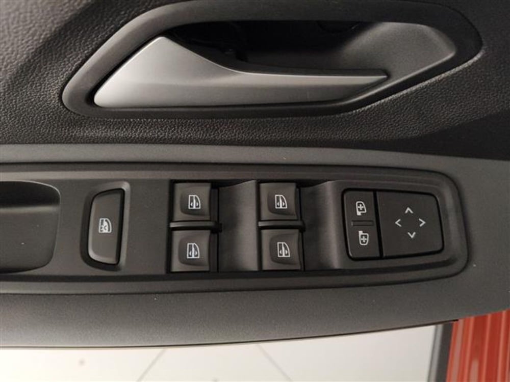 Dacia Jogger nuova a Monza e Brianza (12)
