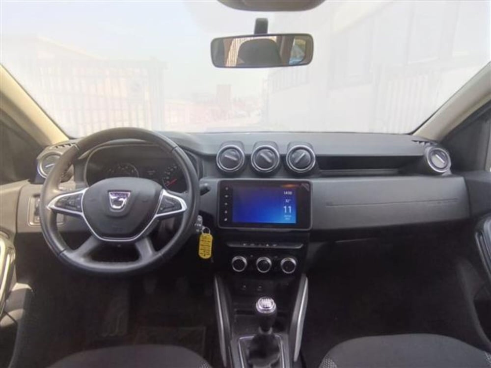 Dacia Duster usata a Livorno (10)