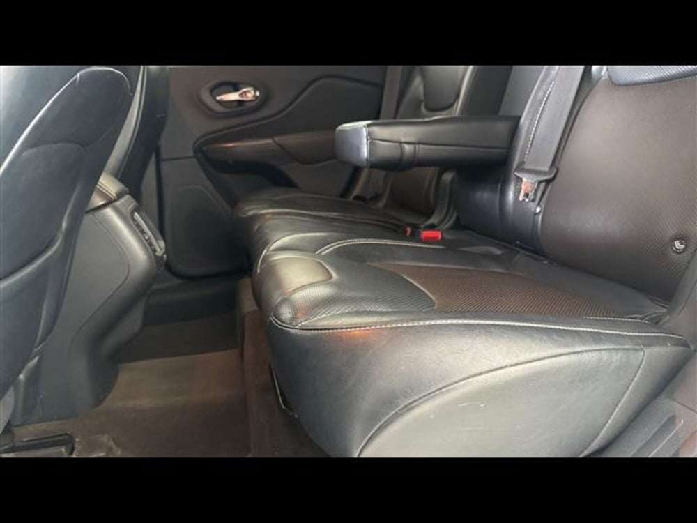 Jeep Cherokee usata a Viterbo (9)