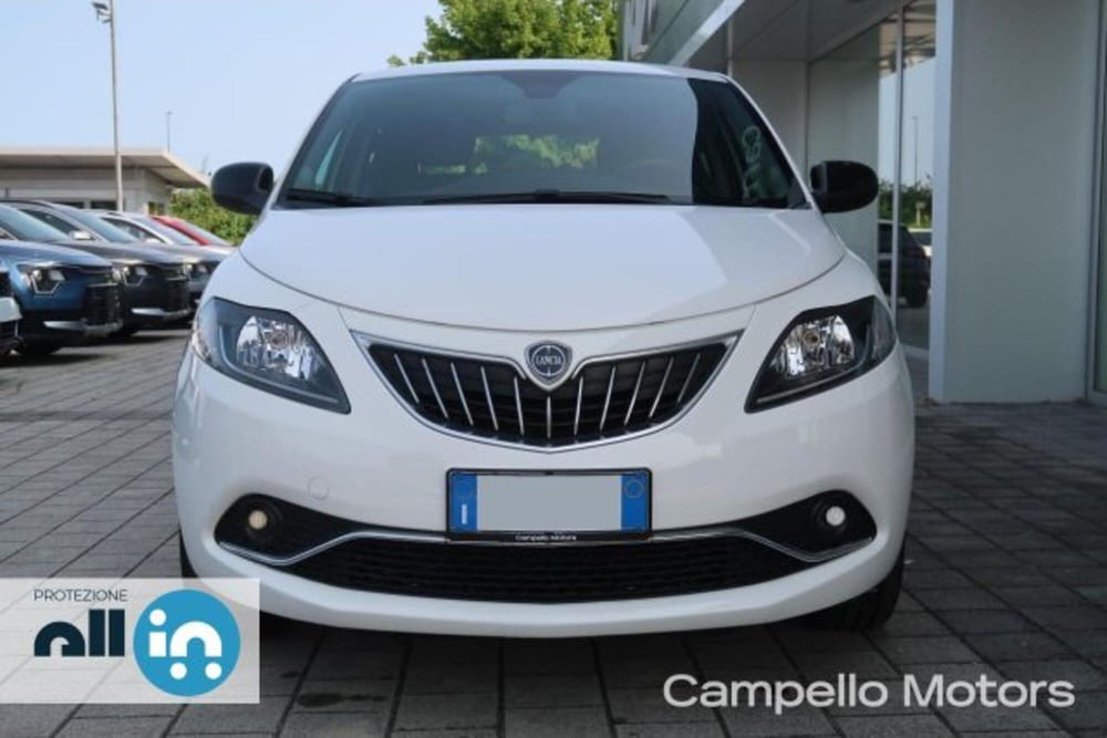 Lancia Ypsilon usata a Venezia (2)