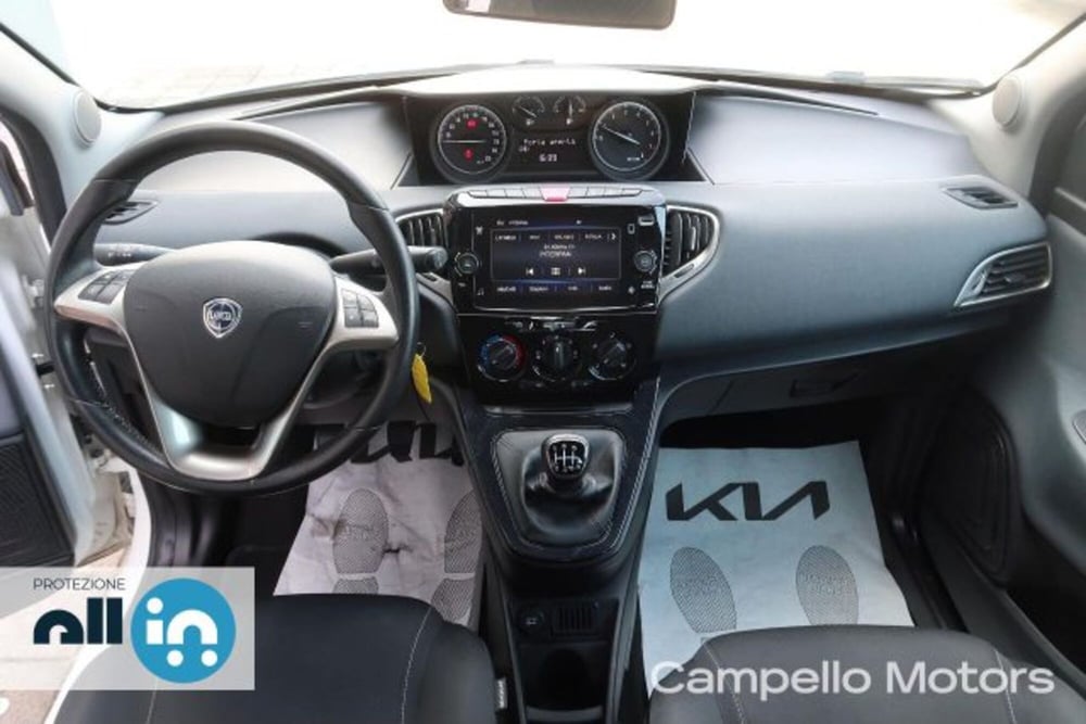 Lancia Ypsilon usata a Venezia (6)