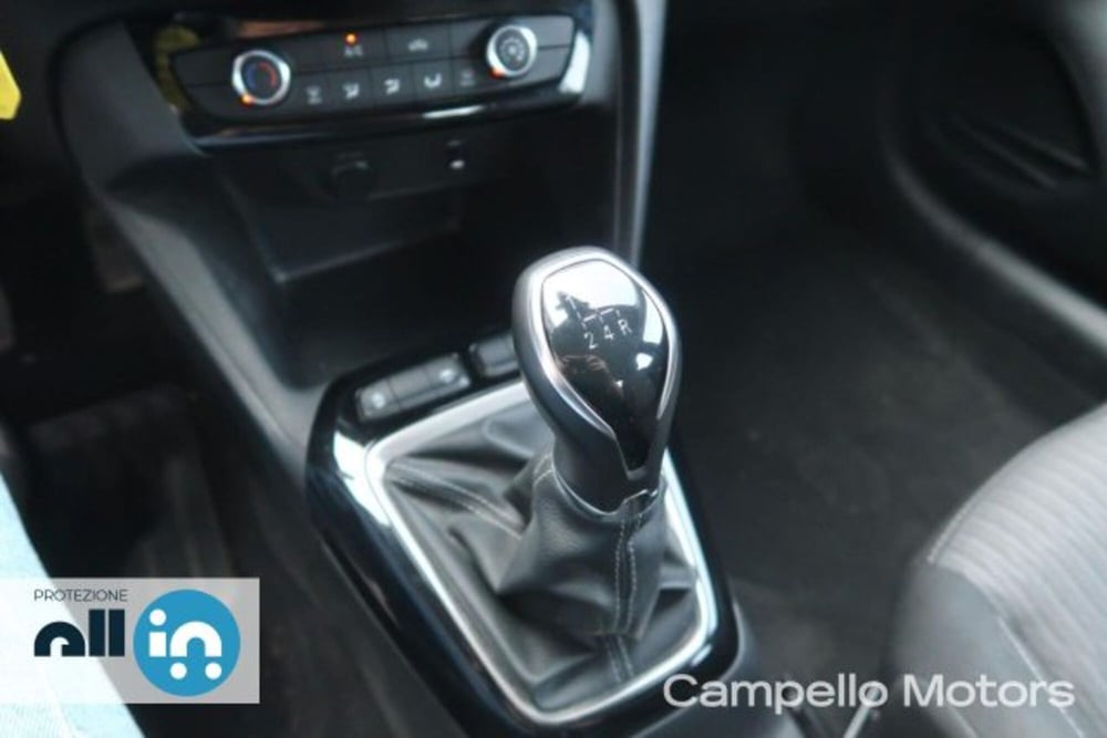 Opel Corsa usata a Venezia (12)