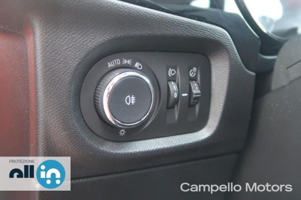 Opel Corsa usata a Venezia (15)