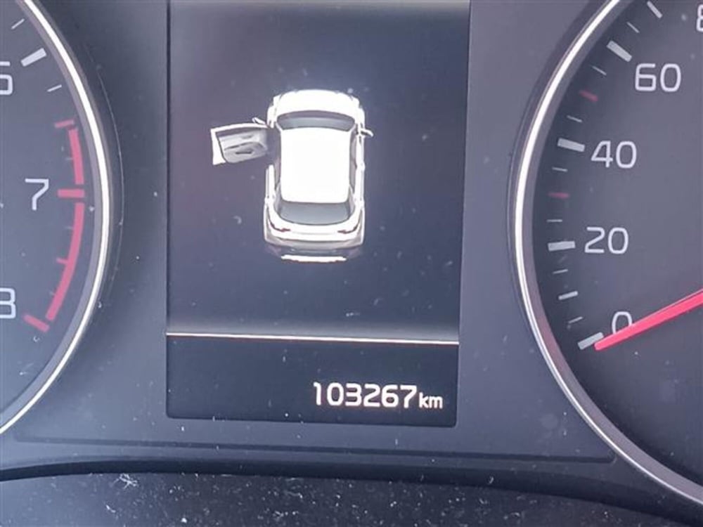 Kia Stonic usata a Livorno (13)