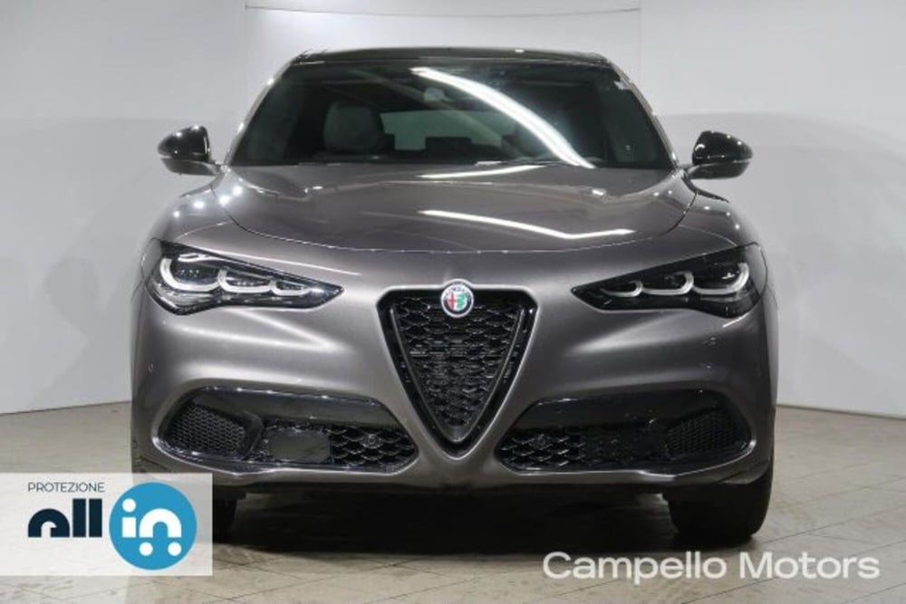 Alfa Romeo Stelvio nuova a Venezia (2)