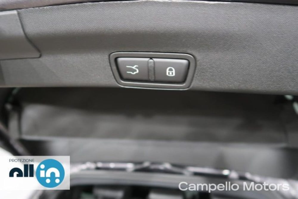 Alfa Romeo Stelvio nuova a Venezia (20)