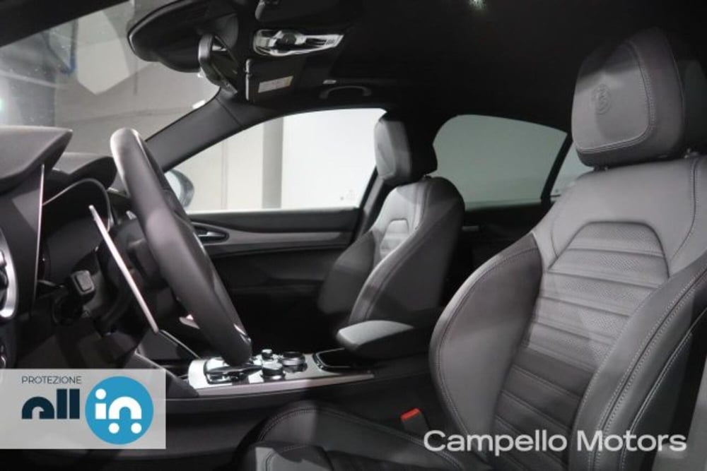 Alfa Romeo Stelvio nuova a Venezia (5)