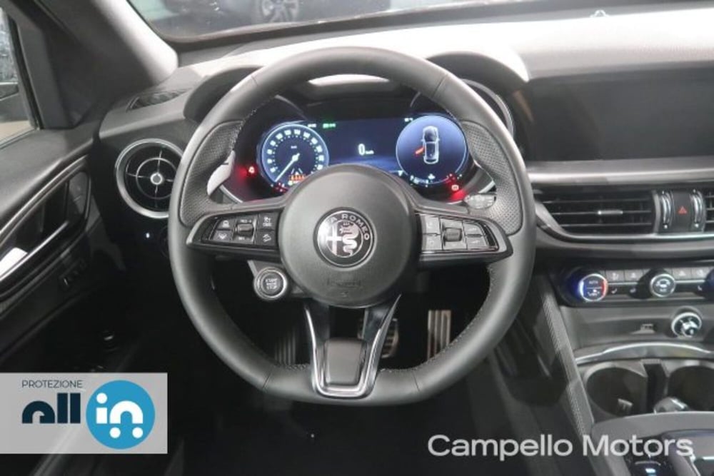Alfa Romeo Stelvio nuova a Venezia (8)