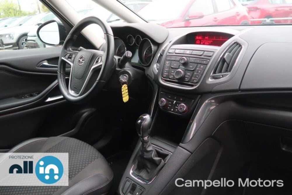 Opel Zafira Tourer usata a Venezia (14)