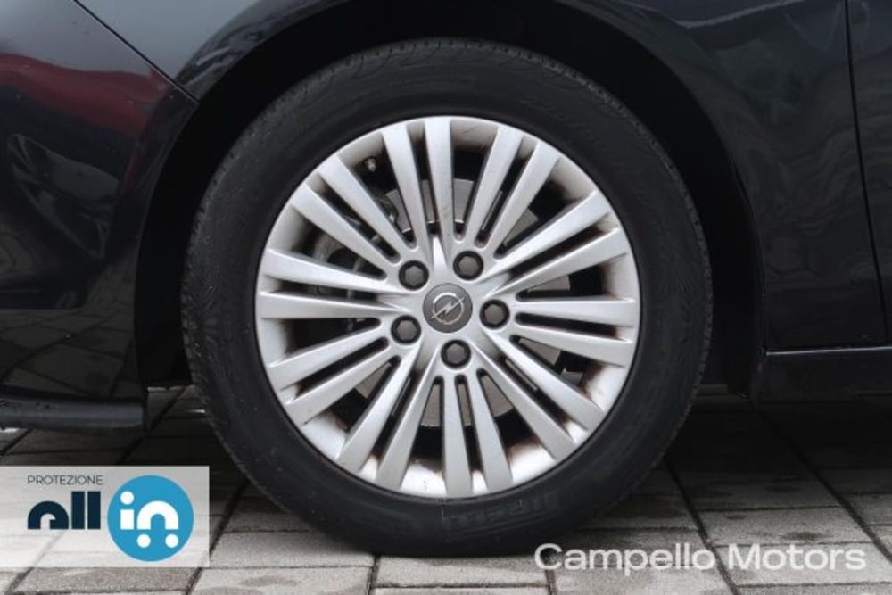 Opel Zafira Tourer usata a Venezia (19)