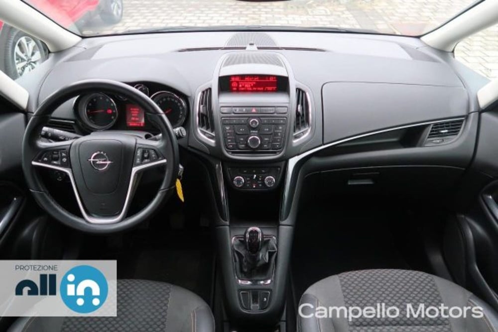 Opel Zafira Tourer usata a Venezia (7)