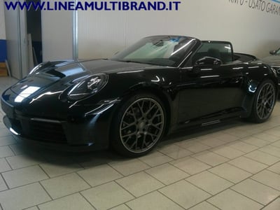 Porsche 911 Cabrio Cabrio 3.0 Carrera auto del 2021 usata a Piacenza