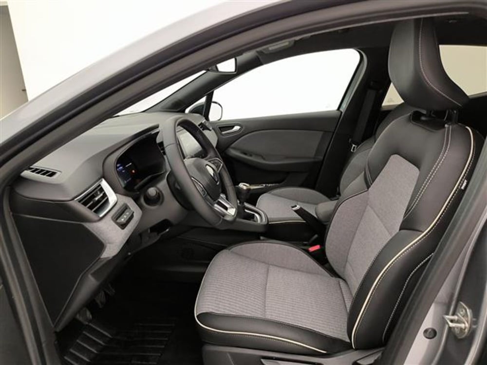 Renault Clio usata a Milano (9)