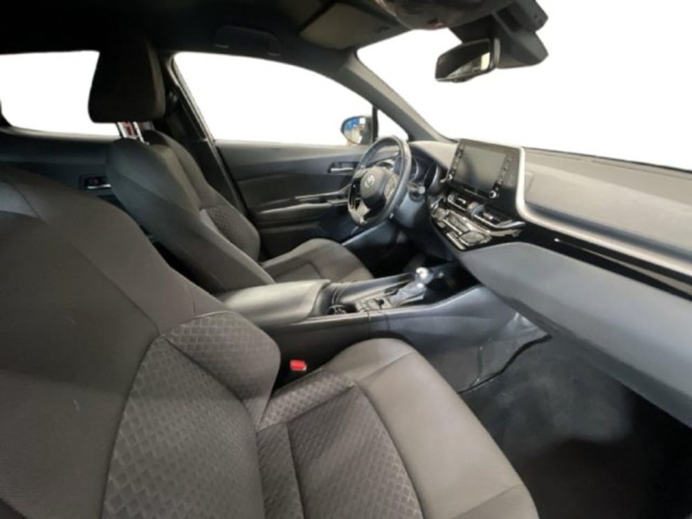 Toyota Toyota C-HR usata a Vercelli (6)