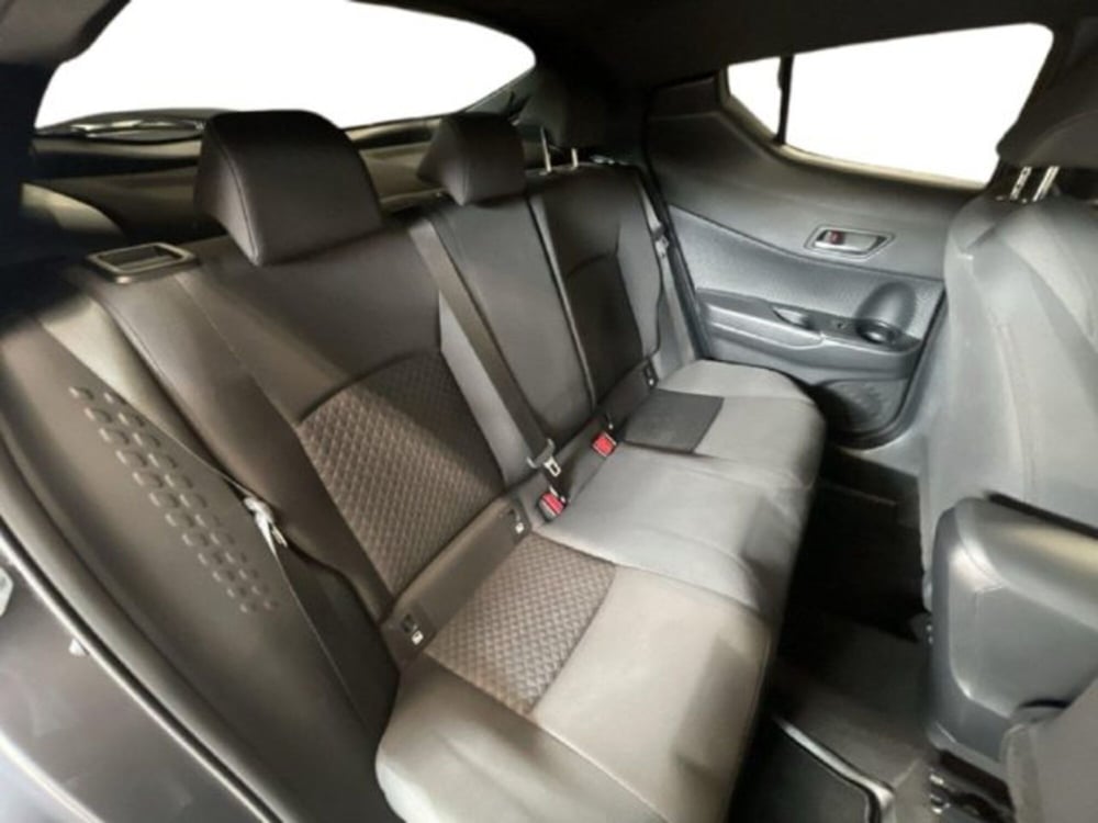 Toyota Toyota C-HR usata a Vercelli (8)