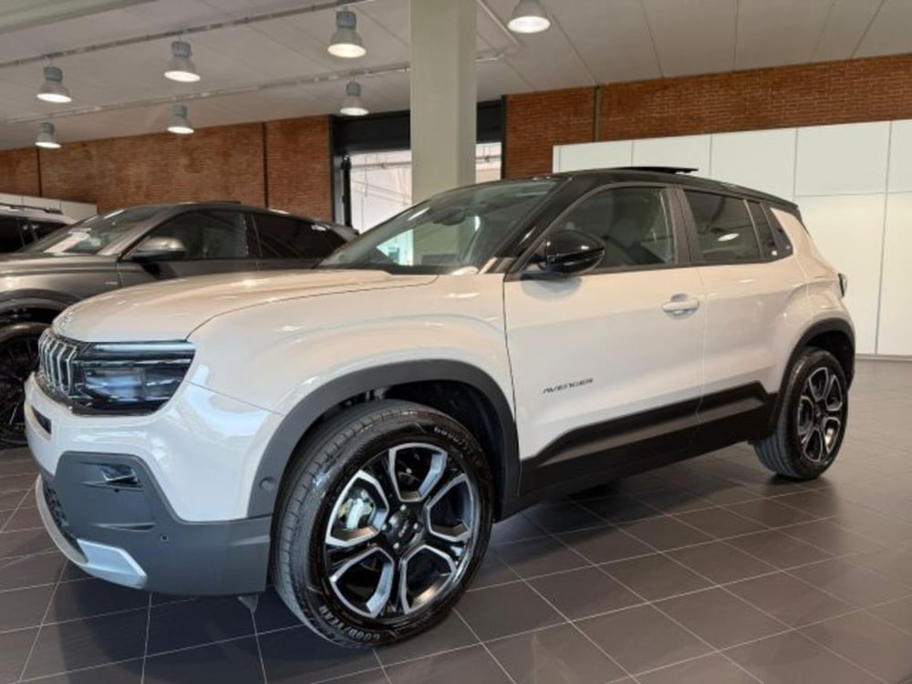 Jeep Avenger nuova a Bologna (7)