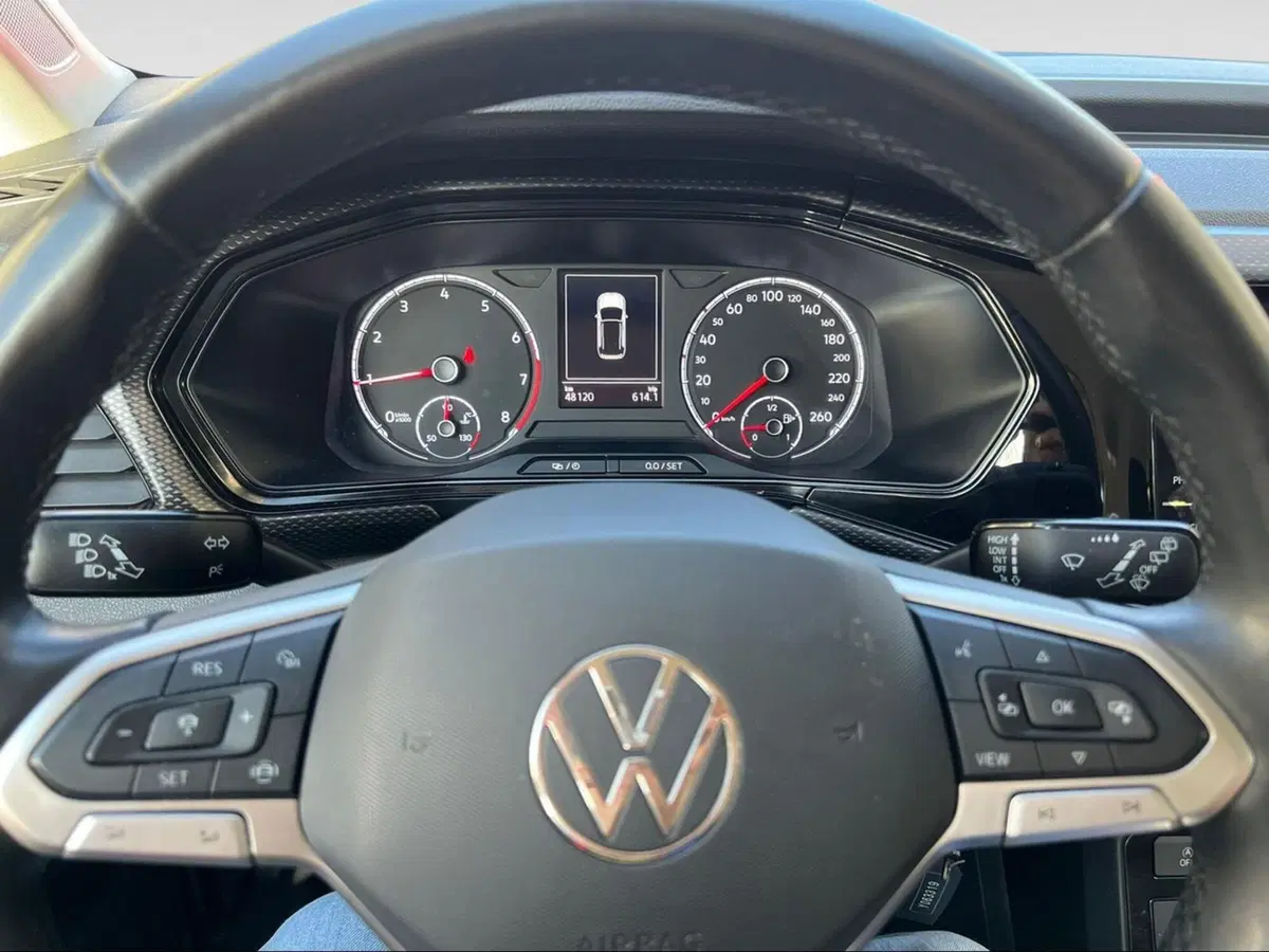 Volkswagen T-Cross usata a Frosinone (14)