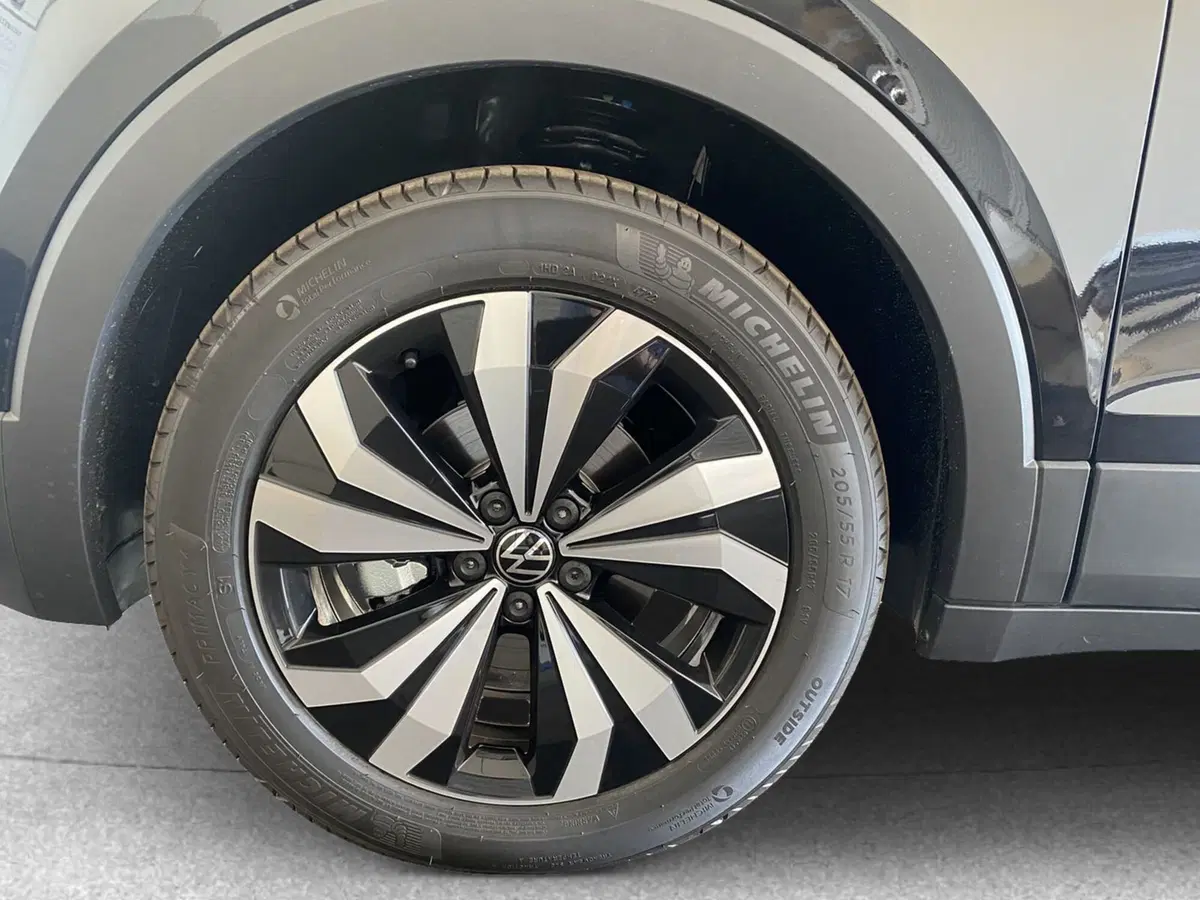 Volkswagen T-Cross nuova a Frosinone (7)