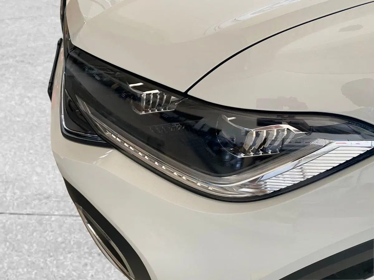 Volkswagen T-Cross nuova a Frosinone (7)