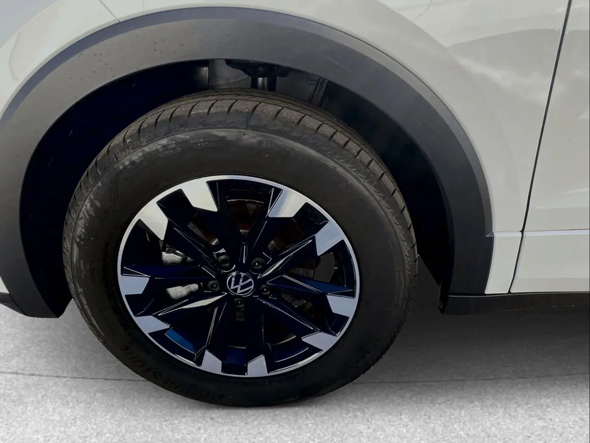 Volkswagen T-Cross nuova a Frosinone (9)