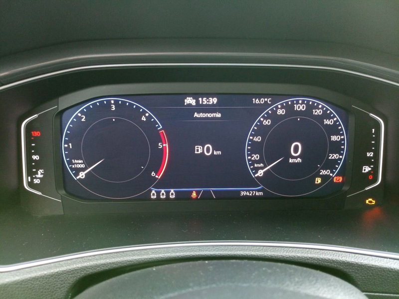 Volkswagen T-Roc usata a Frosinone (8)