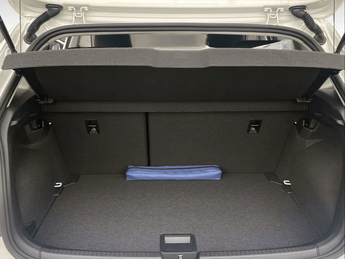 Volkswagen Polo nuova a Frosinone (14)
