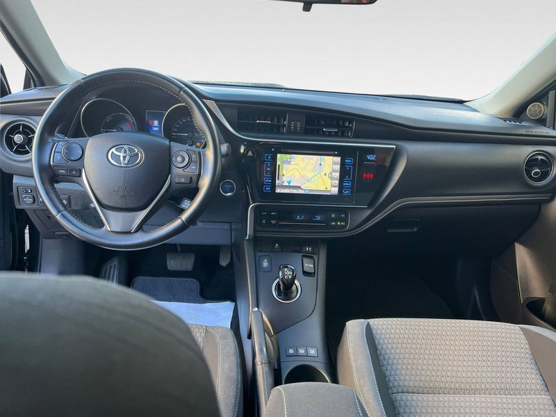 Toyota Auris Station Wagon usata a Frosinone (11)