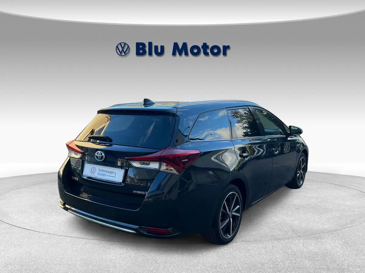 Toyota Auris Station Wagon usata a Frosinone (5)