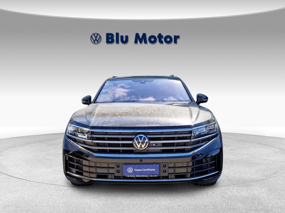 Volkswagen Touareg nuova a Frosinone (2)