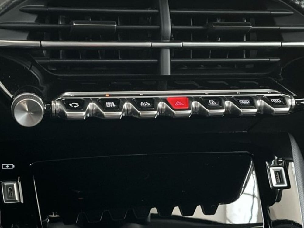 Peugeot 208 usata a Verona (14)