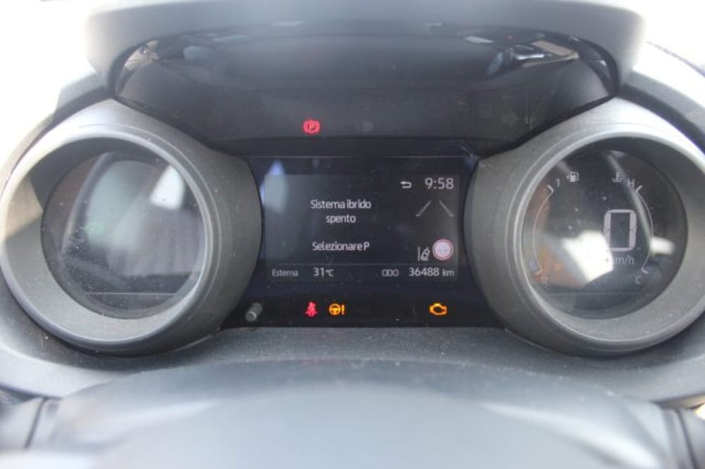 Toyota Yaris Cross usata a Roma (13)