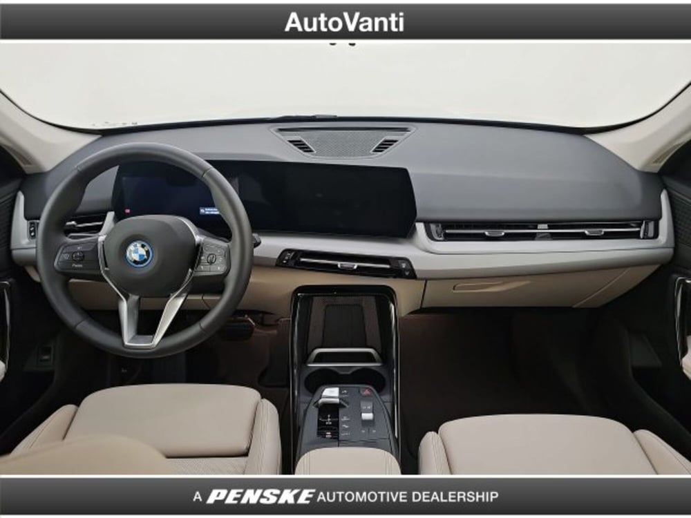 BMW iX1 nuova a Bologna (9)
