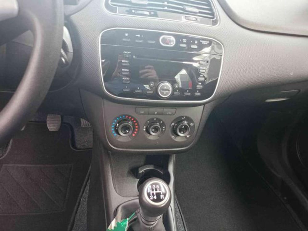 Fiat Punto usata a Vercelli (11)