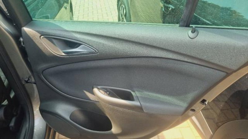 Opel Astra usata a Savona (13)