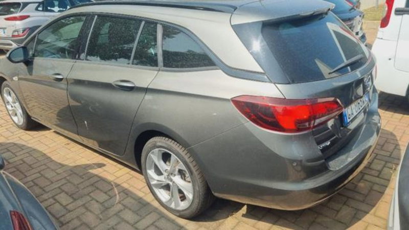 Opel Astra usata a Savona (15)