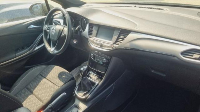 Opel Astra usata a Savona (8)