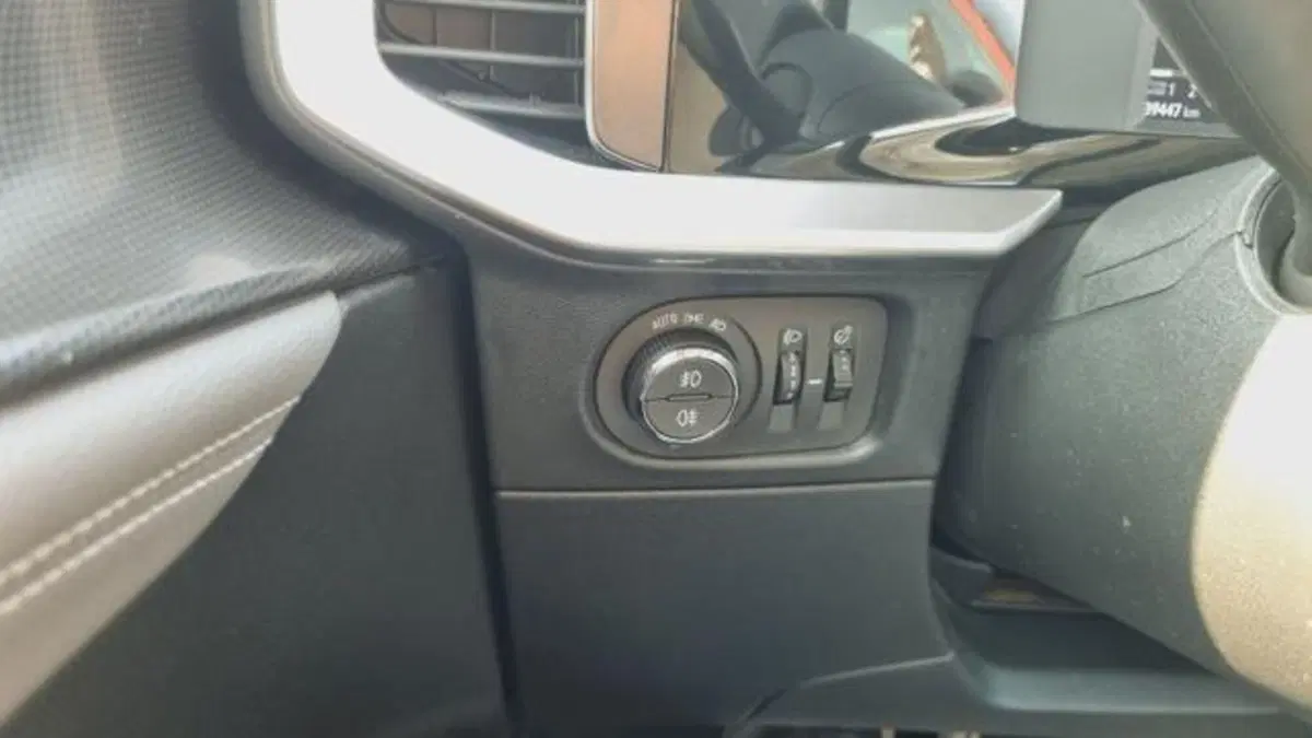 Opel Mokka usata a Savona (11)