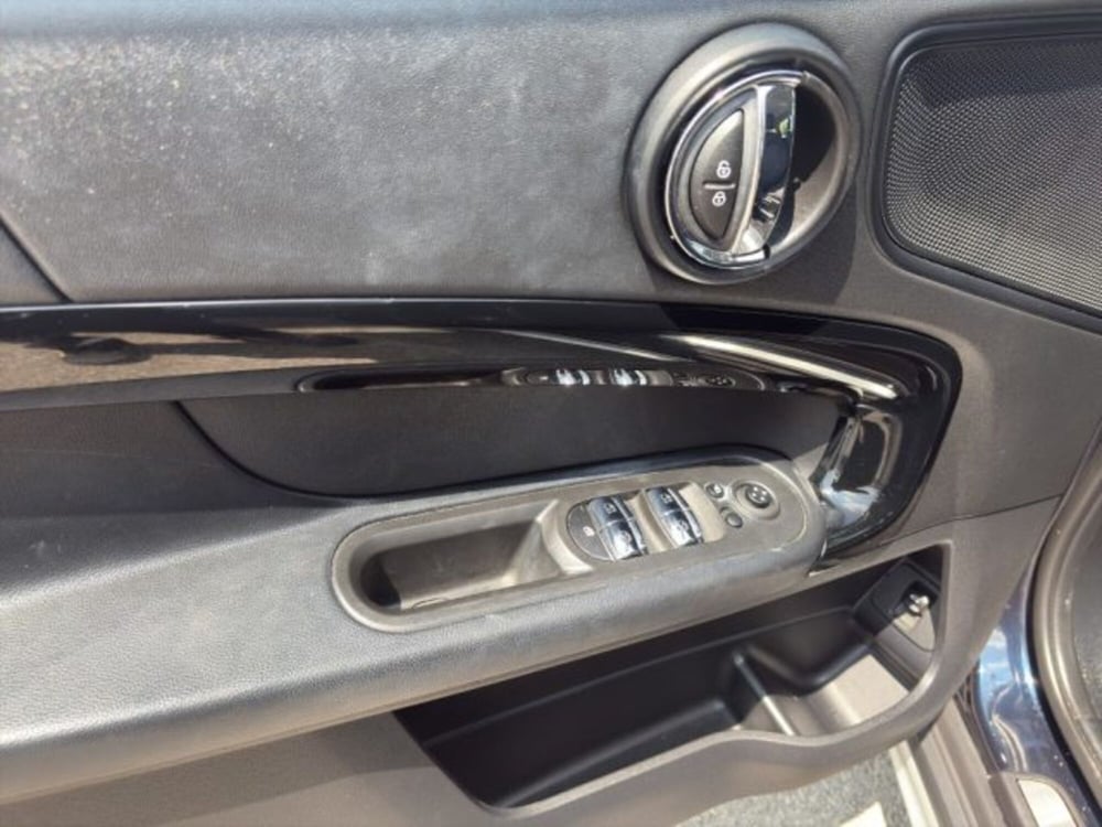 MINI Mini Countryman usata a Perugia (17)