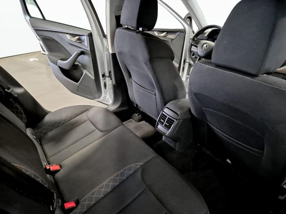 Skoda Kamiq usata a Padova (15)