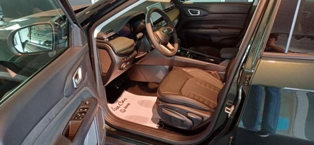 Jeep Compass nuova a Padova (9)