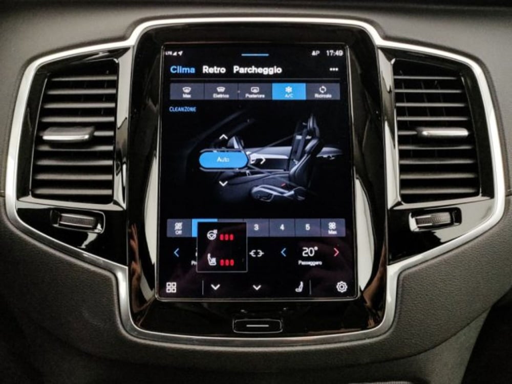 Volvo XC90 usata a Modena (10)