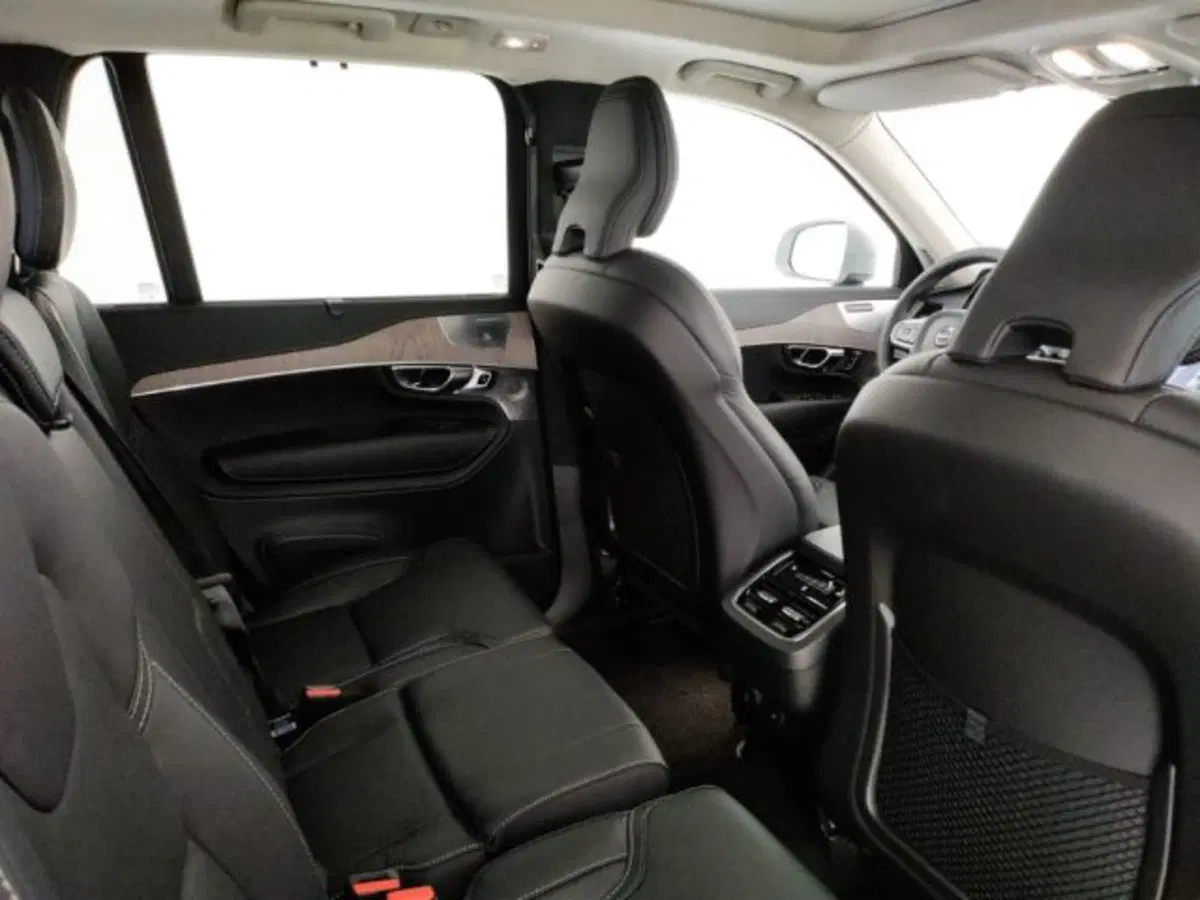 Volvo XC90 nuova a Modena (10)