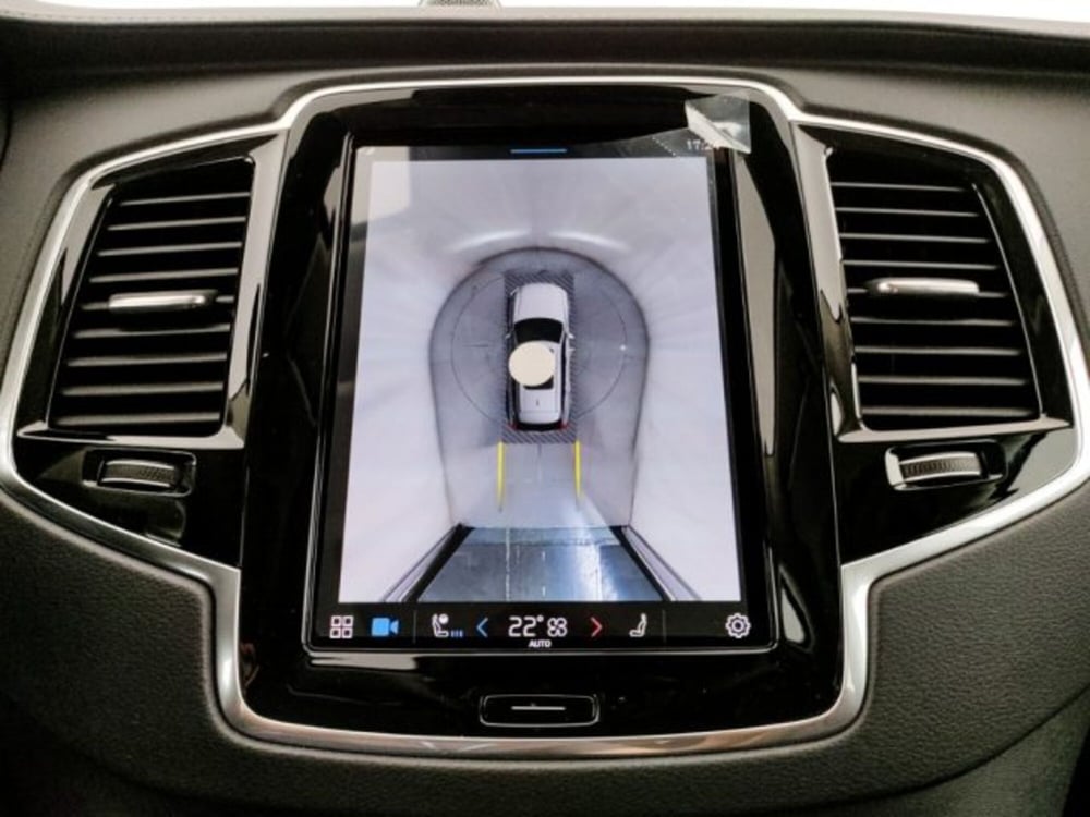 Volvo XC90 nuova a Modena (14)