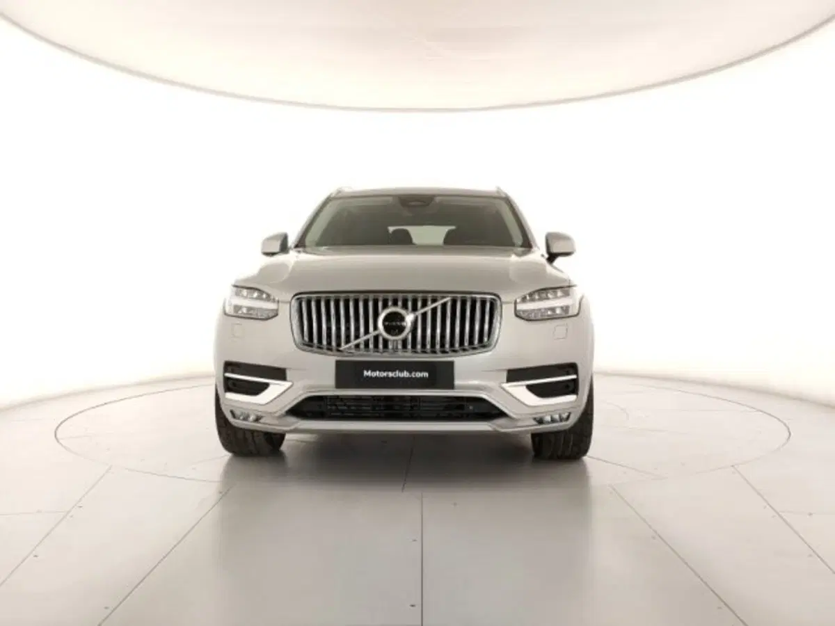 Volvo XC90 nuova a Modena (7)